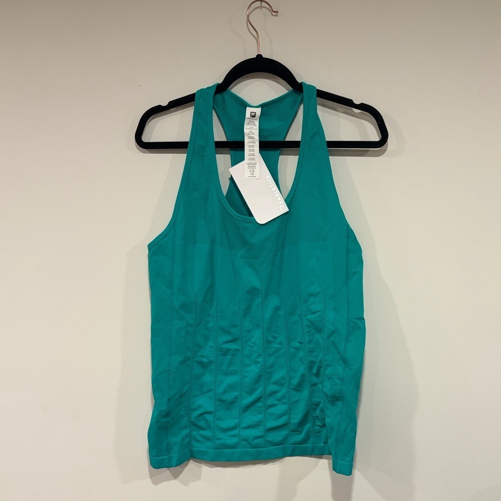 Fabletics Delta Tank Smooth Operator 1x NWT